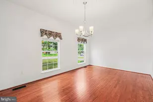 9224 Cynthia St, Manassas Park, VA 20111 - Photo 4