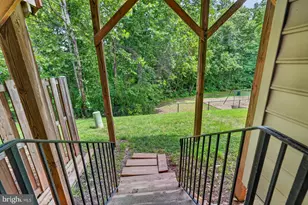 250 Kirby St, Manassas Park, VA 20111 - Photo 36