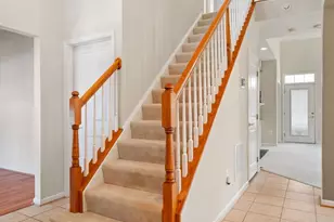 9405 Primrose Ln, Manassas Park, VA 20111 - Photo 4