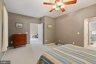 9405 Primrose Ln, Manassas Park, VA 20111 - Photo 20