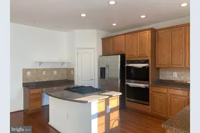 9793 Corbett Place, Manassas Park, VA 20111 - Photo 4