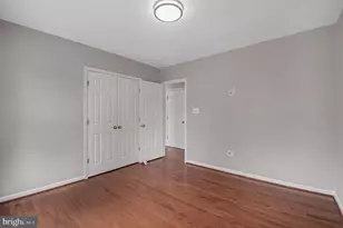 9335 Cougar Ct, Manassas Park, VA 20111 - Photo 18