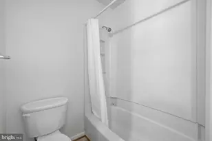 8635 Reinecke Ct, Manassas Park, VA 20111 - Photo 18