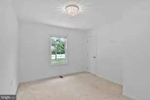 179 Martin Dr, Manassas Park, VA 20111 - Photo 12