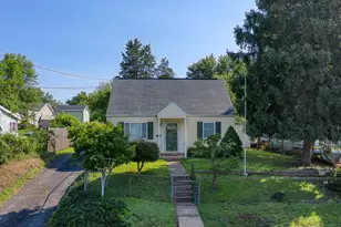 192 Cabbel Dr, Manassas Park, VA 20111 - Photo 1