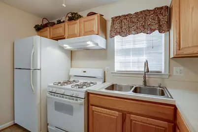 192 Cabbel Drive, Manassas Park, VA 20111 - Photo 8