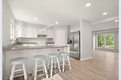 9211 Andrew Drive, Manassas Park, VA 20111 - Photo 6