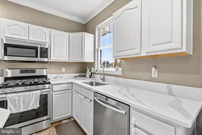 308 Kirby Street, Manassas Park, VA 20111 - Photo 14