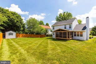 9307 Nancy St, Manassas Park, VA 20111 - Photo 2