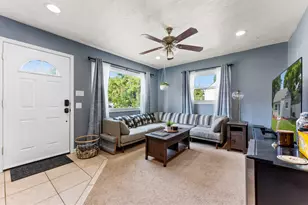 194 Holden Dr, Manassas Park, VA 20111 - Photo 2
