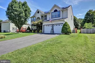 9303 Payne Ct, Manassas Park, VA 20111 - Photo 4