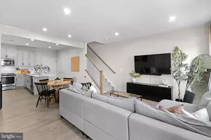 212 Park Central Ter, Manassas Park, VA 20111 - Photo 6