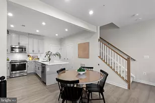 212 Park Central Ter, Manassas Park, VA 20111 - Photo 6