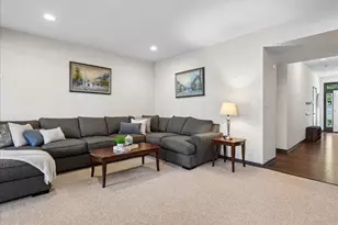 9022 Christina Pl, Manassas Park, VA 20111 - Photo 10