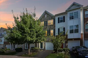 9022 Christina Pl, Manassas Park, VA 20111 - Photo 2