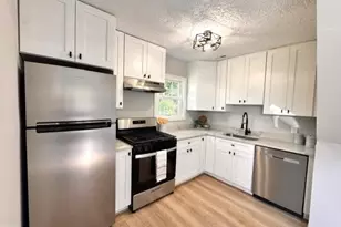 109 Manassas Dr, Manassas Park, VA 20111 - Photo 2
