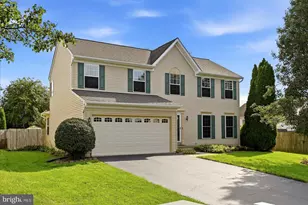 9302 Elise Ct, Manassas Park, VA 20111 - Photo 1