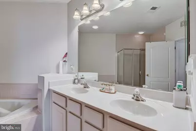 9712 Handerson Place #UNIT 301, Manassas Park, VA 20111 - Photo 20