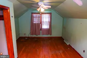 18 S Little Church St, Petersburg, VA 23803 - Photo 16