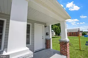 317 S West St, Petersburg, VA 23803 - Photo 4