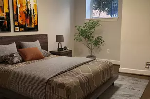 413 Stuart Cir, Richmond, VA 23220 - Photo 8