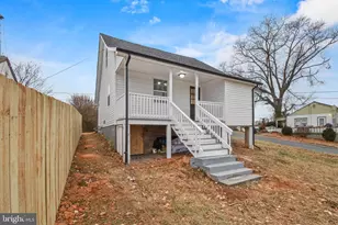 2009 3rd St, Staunton, VA 24401 - Photo 6