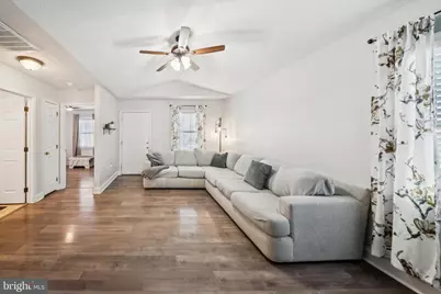 102 W Liberty Street, Staunton, VA 24401 - Photo 4