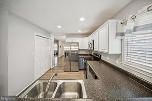 102 W Liberty St, Staunton, VA 24401 - Photo 6