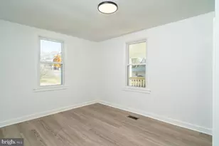 106 Grubert Ave, Staunton, VA 24401 - Photo 8