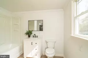 537 Straith St, Staunton, VA 24401 - Photo 10