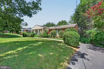 1395 Pleasant View Street, Staunton, VA 24401 - Photo 2