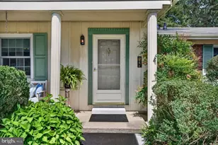 1395 Pleasant View St, Staunton, VA 24401 - Photo 4