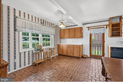 1395 Pleasant View Street, Staunton, VA 24401 - Photo 8