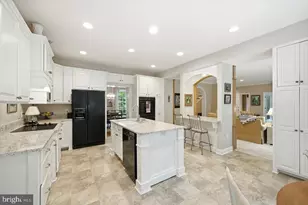508 Wakefield Cir, Staunton, VA 24401 - Photo 14