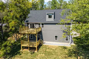 715 Hillcrest Dr, Staunton, VA 24401 - Photo 6