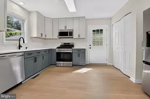 101 Vickers Way, Staunton, VA 24401 - Photo 8