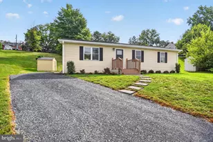 101 Vickers Way, Staunton, VA 24401 - Photo 2