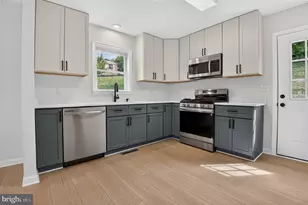 101 Vickers Way, Staunton, VA 24401 - Photo 6
