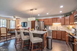 252 Parkside Ct, Woodstock, VA 22664 - Photo 8