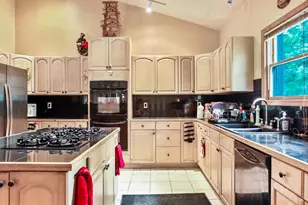 525 Rolling Rock Rd, Star Tannery, VA 22654 - Photo 2