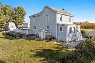 758 Honeysuckle Ave, Woodstock, VA 22664 - Photo 2