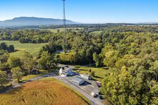 758 Honeysuckle Ave, Woodstock, VA 22664 - Photo 26