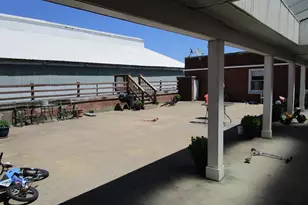 385 E King St, Strasburg, VA 22657 - Photo 4