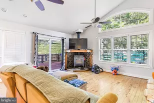 100 Wolfs Ln, Fort Valley, VA 22652 - Photo 10