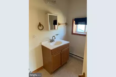 18127 Old Valley Pike #APARTMENT 2, Edinburg, VA 22824 - Photo 4