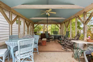 517 W Locust St, Woodstock, VA 22664 - Photo 2