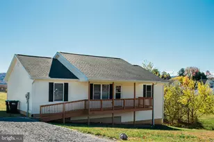 446 Summit N, Woodstock, VA 22664 - Photo 4
