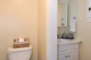 484 E Queen St, Strasburg, VA 22657 - Photo 18