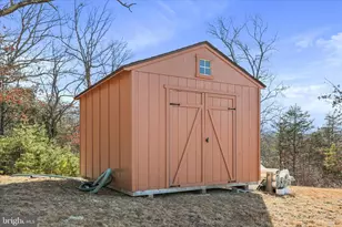 4520 St Davids Church Rd, Fort Valley, VA 22652 - Photo 32