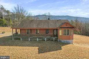 4520 St Davids Church Rd, Fort Valley, VA 22652 - Photo 6